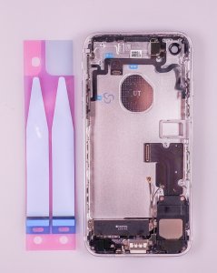 Kryt batérie + stredový iPhone 7 (4,7) originálna farba strieborná - OBSAHUJE