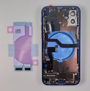 Kryt batérie + stredový iPhone 12 modrý - OBSAHUJE