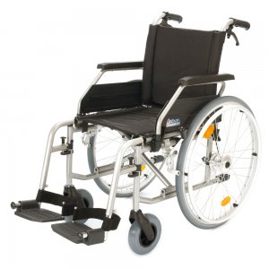 118-23 PLUS, Invalidní vozík s brzdami, šířka sedu 43 cm