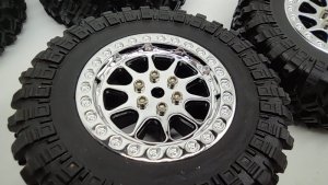 Kola včetně pneumatik s vložkami pro modely od RMT, barva chrom M-090
